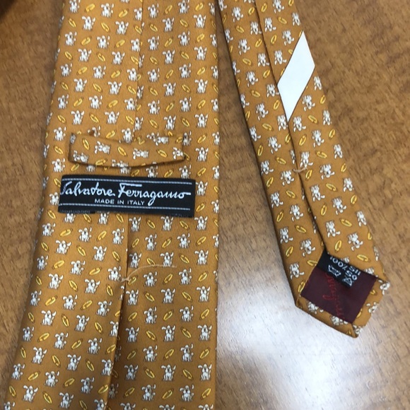 Salvatore Ferragamo silk tie Dog and collar print in gold - Picture 3 of 7